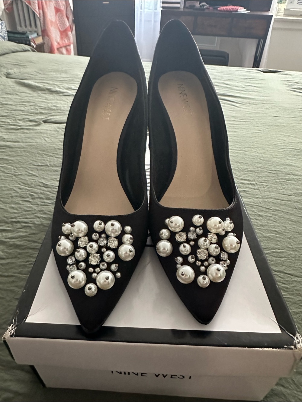 Nine West Black Pointed Toe Heels with Pearl & Rhinestone Cluster- Worn Once